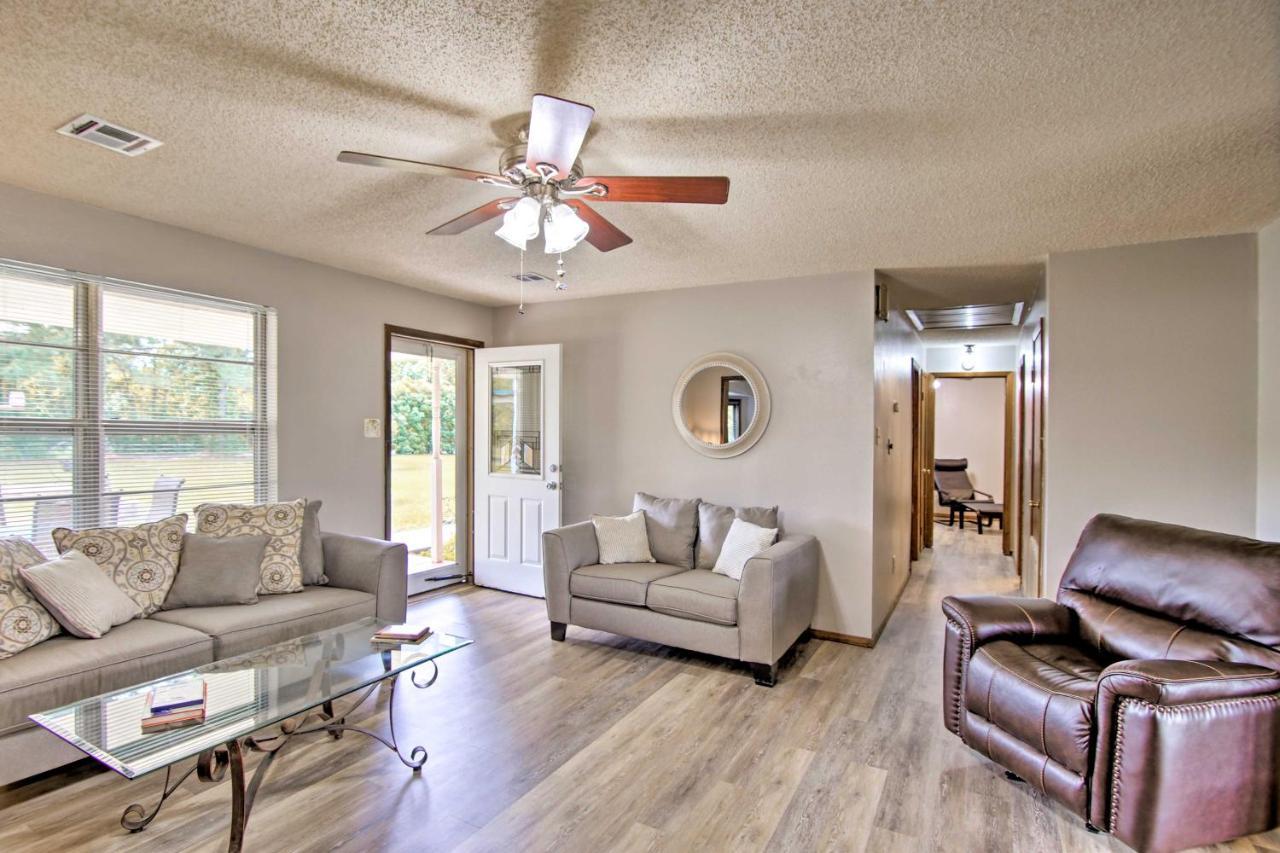 Quiet Clayton Home With Mountain Views 4 Mi To Lake! Exterior photo
