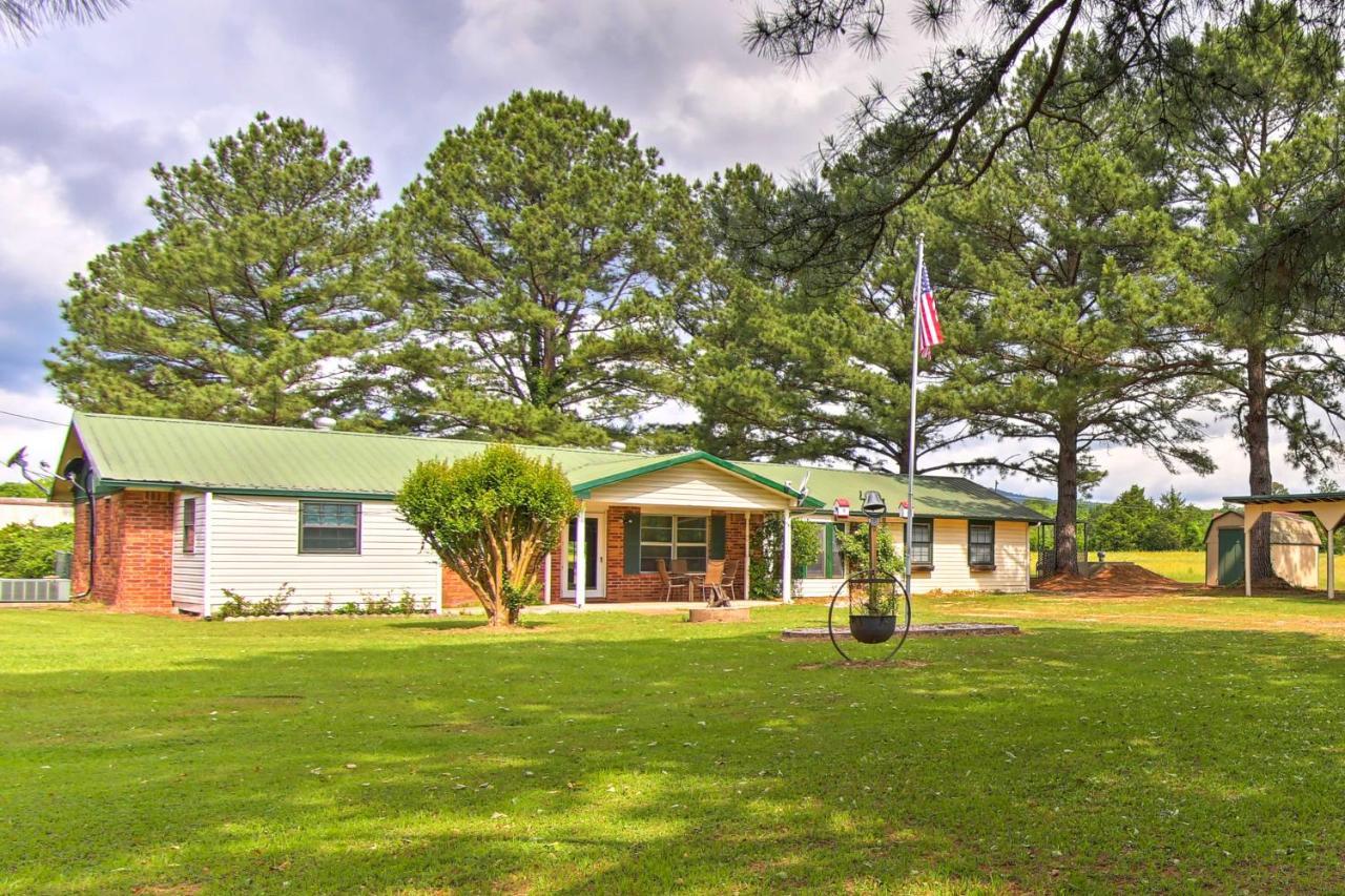 Quiet Clayton Home With Mountain Views 4 Mi To Lake! Exterior photo